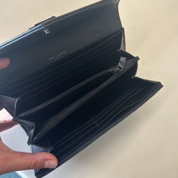 YSL Wallet - Picture 8 of 8
